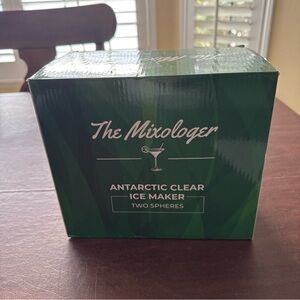 NWT The Mixologer Antarctic Ice Maker-2 Spheres; Brand New With Box